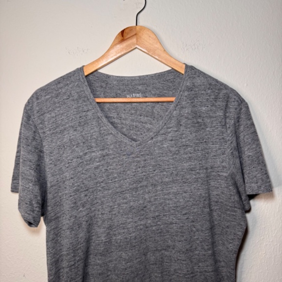 Marine Layer Men's V-Neck T-Shirt Size Small Gray Heathered Casual - Picture 2 of 4